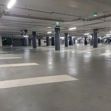 18th Floor High Point 1 Bdr With View - Free Garage Parking Huoneisto