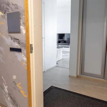 Διαμέρισμα 18th Floor High Point 1 Bdr With View - Free Garage Parking